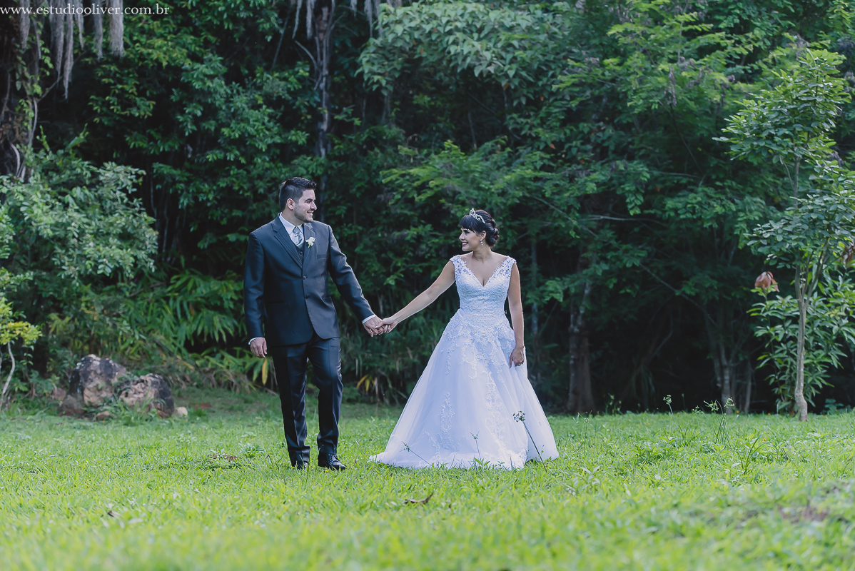 pós casamento,  fotos de pós casamento, fotos romântica, ,  buque lilas, buquelindo, vestido de noiva,  fotografia de noivos, fotos de noivas, fotografo criativo, ensaio pós casamento,  fotos vintage,  joão paulo oliver, 