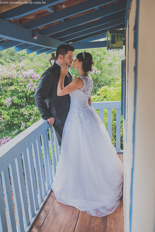pós casamento,  fotos de pós casamento, fotos romântica, ,  buque lilas, buquelindo, vestido de noiva,  fotografia de noivos, fotos de noivas, fotografo criativo, ensaio pós casamento,  fotos vintage,  joão paulo oliver, 