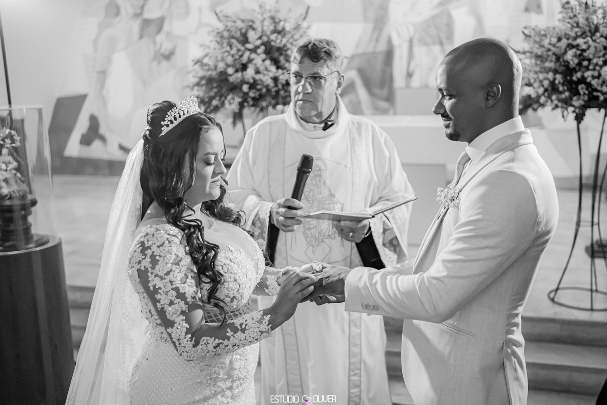 igrejinha pampulha,belo horizonte, estudio oliver, casamento  , noiva , vestido de noiva 