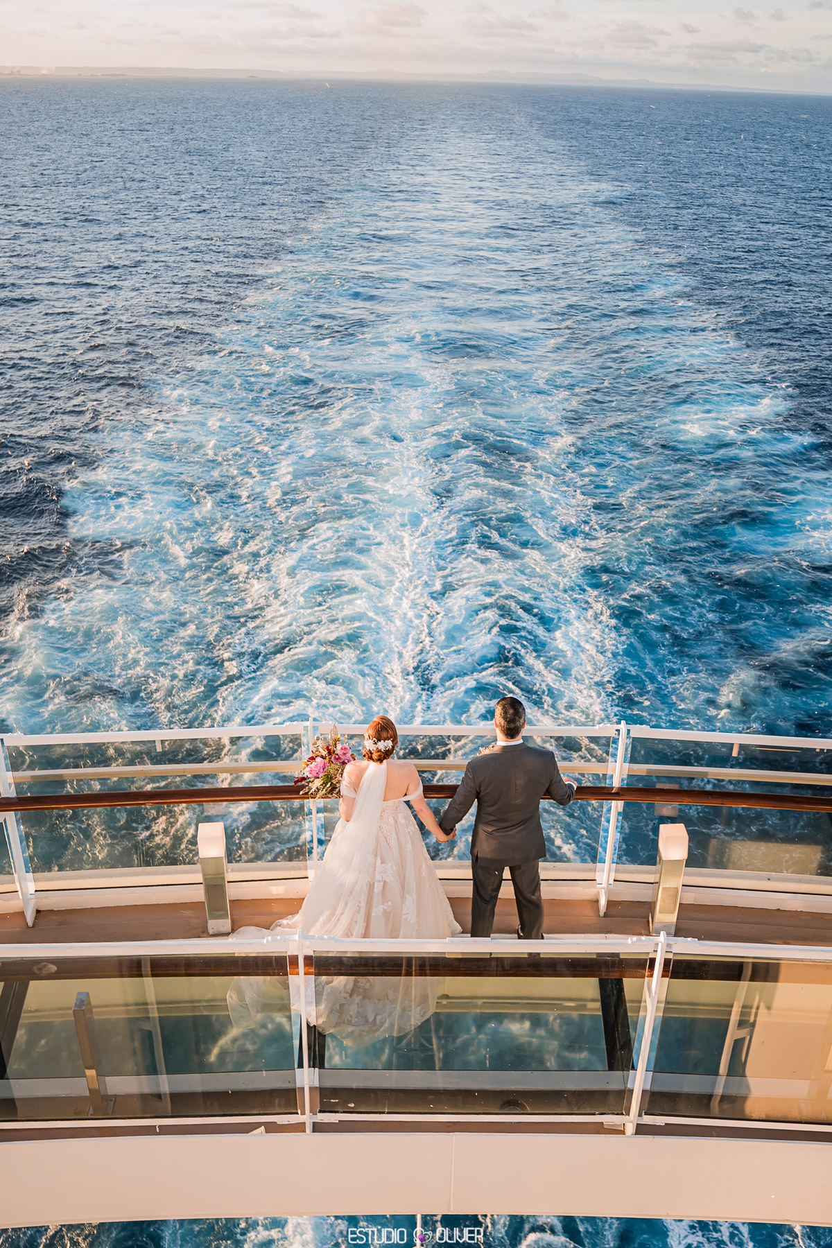 CAAMENTOEMALTOMAR , CASAMENTONOMAR, MSC , MSC PRECIOZA , MSC PREZIOSA , MSC CRUZEIROS , CRUZEIRO , VESTIDODENOIVA, NOIVANOCRUZEIRO, ESTUDIOOLIVER