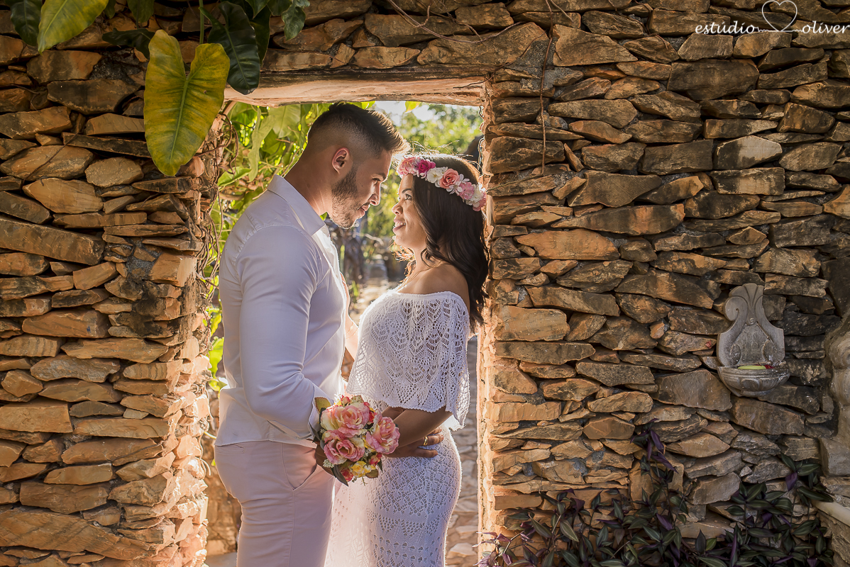 ensaio pre casamento, fotos de ensaios pre casamento, roupa para fotos pre casamento, fotografo em belo horizonte, estudio fotografico, ensaio pre casamento na serra do cipo, ensaio serra do cipo