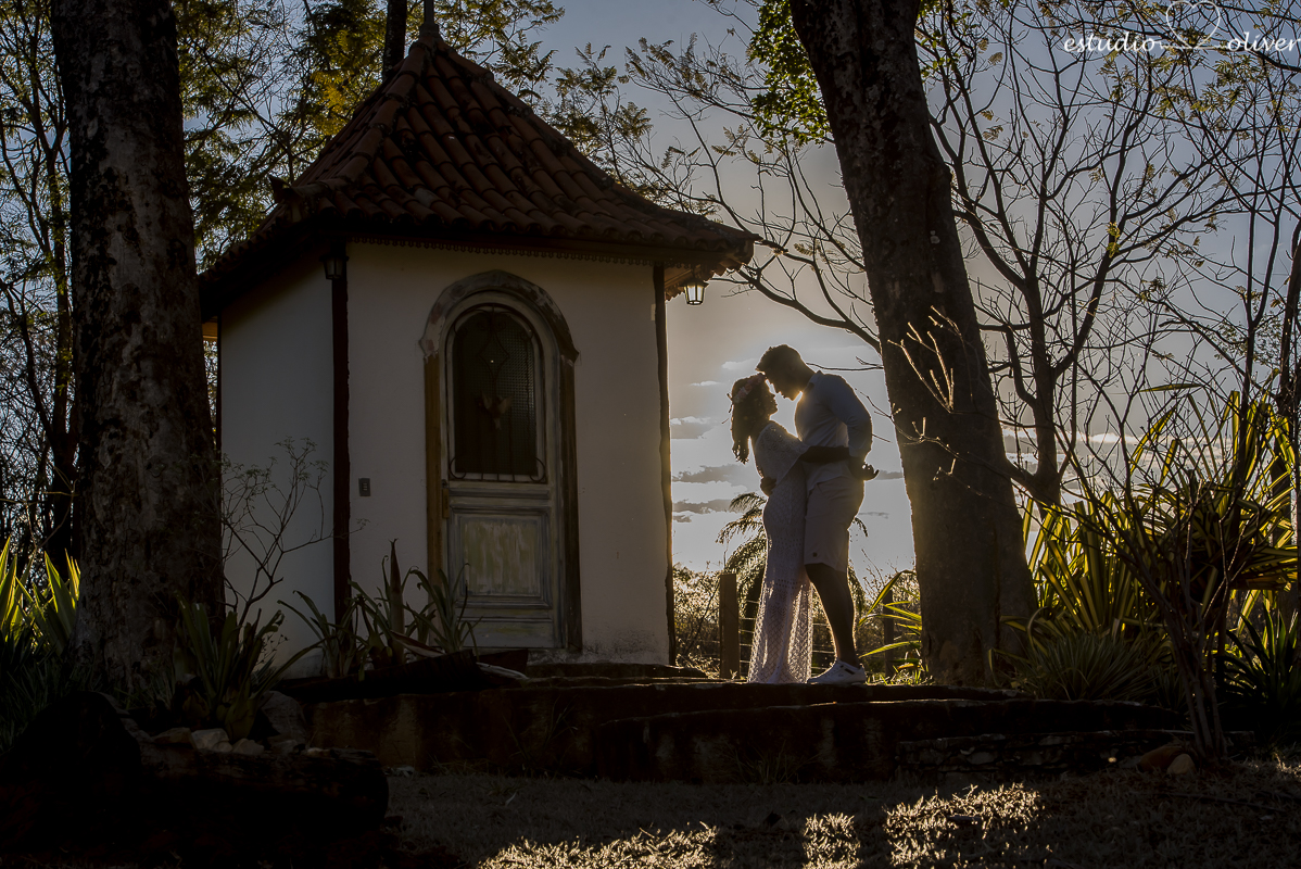 ensaio pre casamento, fotos de ensaios pre casamento, roupa para fotos pre casamento, fotografo em belo horizonte, estudio fotografico, ensaio pre casamento na serra do cipo, ensaio serra do cipo