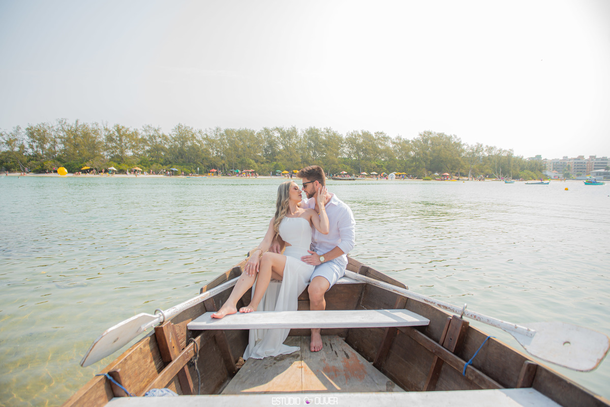 rio de janeiro, ensaio pre casamento no rio de janeiro, making off da noiva no rio de janeiro, casamento no rio de janeiro, casando em arraial do cabo fotografia de casamento, estudio oliver, casamento em região dos lago , vestido de noiva, ensaio noivos 