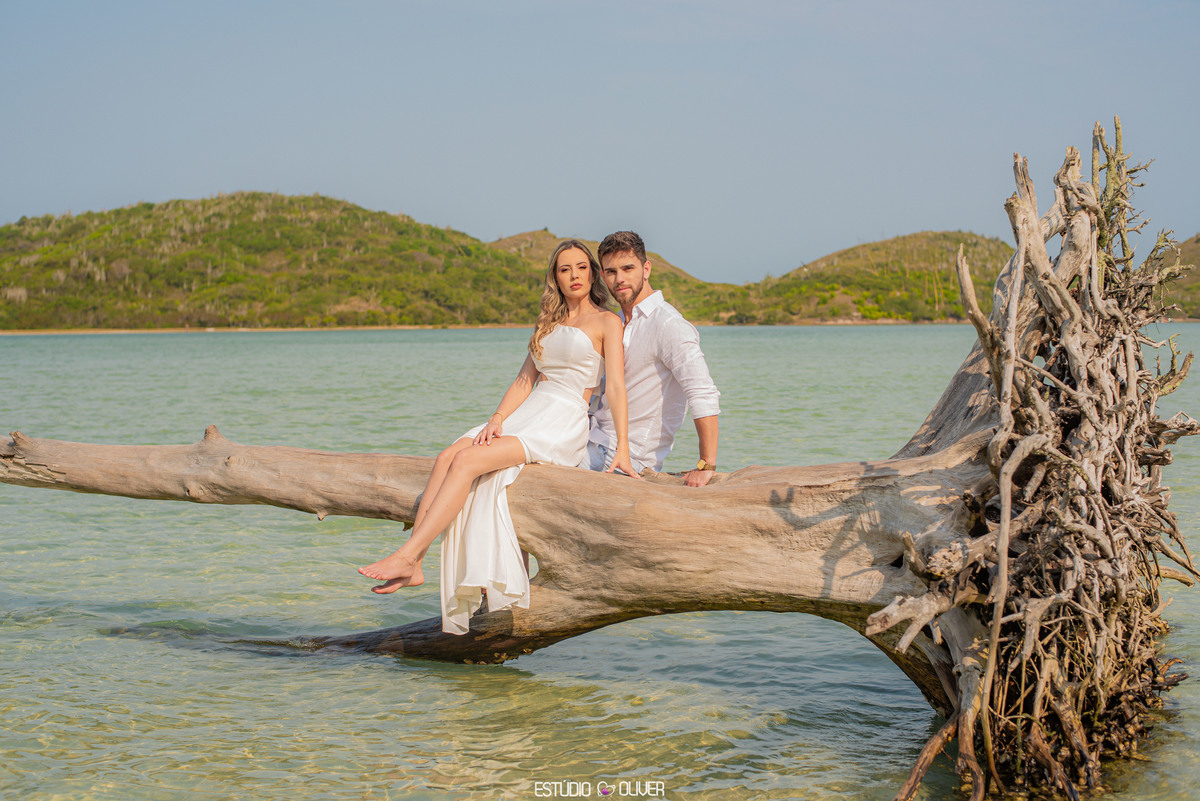 rio de janeiro, ensaio pre casamento no rio de janeiro, making off da noiva no rio de janeiro, casamento no rio de janeiro, casando em arraial do cabo fotografia de casamento, estudio oliver, casamento em região dos lago , vestido de noiva, ensaio noivos 
