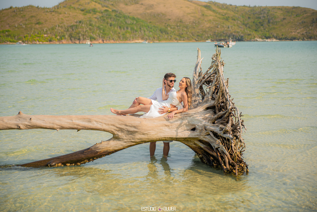 rio de janeiro, ensaio pre casamento no rio de janeiro, making off da noiva no rio de janeiro, casamento no rio de janeiro, casando em arraial do cabo fotografia de casamento, estudio oliver, casamento em região dos lago , vestido de noiva, ensaio noivos 