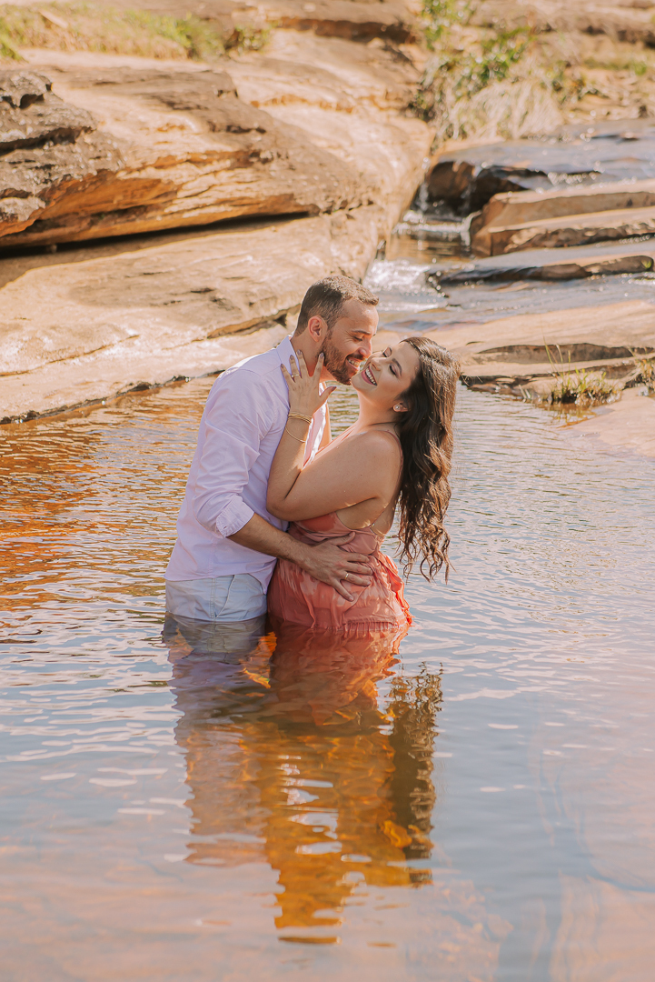 spordosol,precasamento,ensaiocasal,minasgerais,ondefazerensaios,fotosdecasamento,precasamentonacachoeira,precasamento,vestidoscasamento