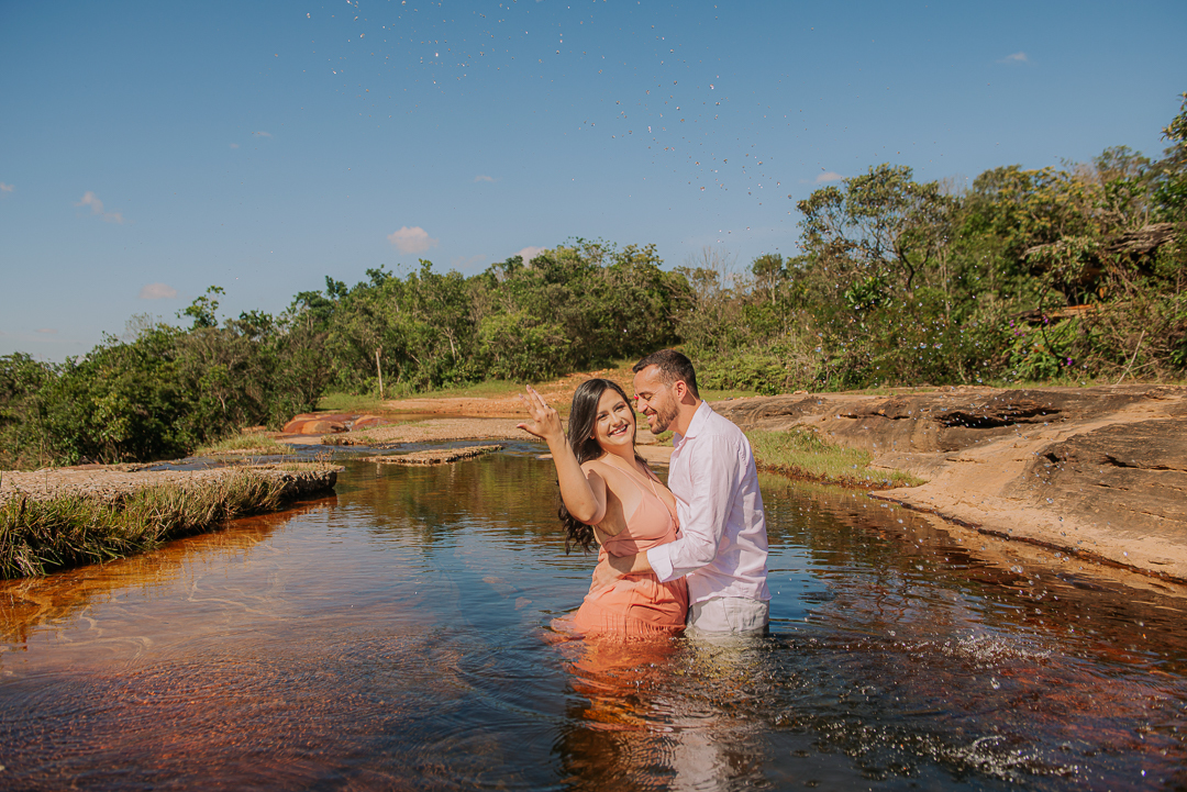 spordosol,precasamento,ensaiocasal,minasgerais,ondefazerensaios,fotosdecasamento,precasamentonacachoeira,precasamento,vestidoscasamento
