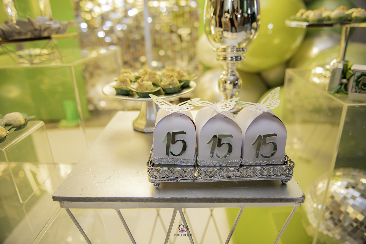 15anos,festade15anos,ribeirao das neves,debutante,belo horizonte, decoraçao azul festa de 15 anos, penteado debutante, maquiagem debutante, maquiagem, decoraçao, valsa, vestido de 15 anos, vestido, vestido azul