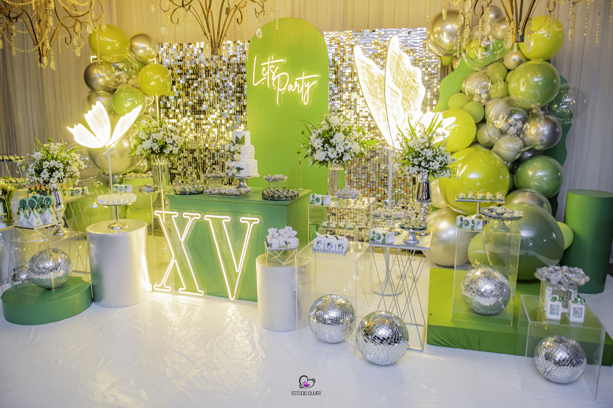 15anos,festade15anos,ribeirao das neves,debutante,belo horizonte, decoraçao azul festa de 15 anos, penteado debutante, maquiagem debutante, maquiagem, decoraçao, valsa, vestido de 15 anos, vestido, vestido azul