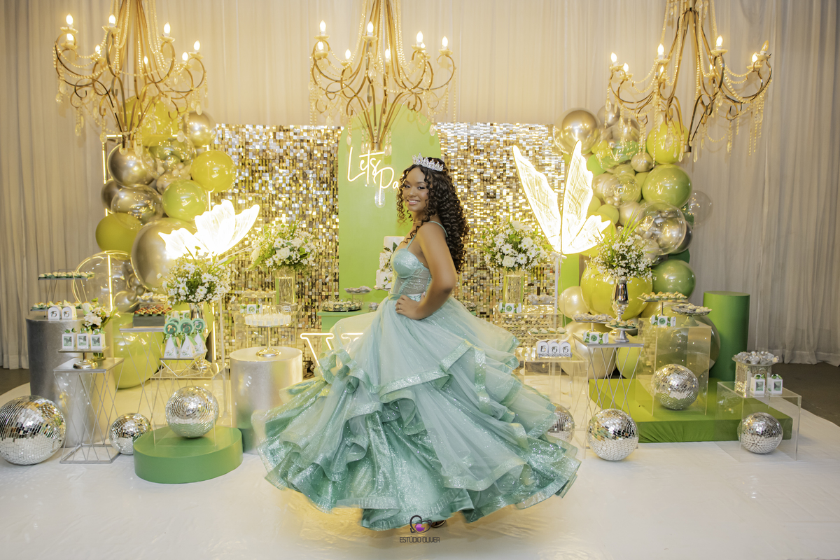 15anos,festade15anos,ribeirao das neves,debutante,belo horizonte, decoraçao azul festa de 15 anos, penteado debutante, maquiagem debutante, maquiagem, decoraçao, valsa, vestido de 15 anos, vestido, vestido azul
