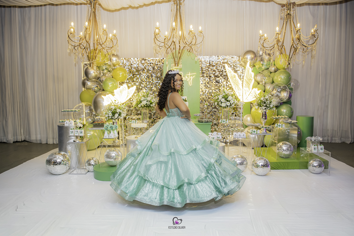 15anos,festade15anos,ribeirao das neves,debutante,belo horizonte, decoraçao azul festa de 15 anos, penteado debutante, maquiagem debutante, maquiagem, decoraçao, valsa, vestido de 15 anos, vestido, vestido azul