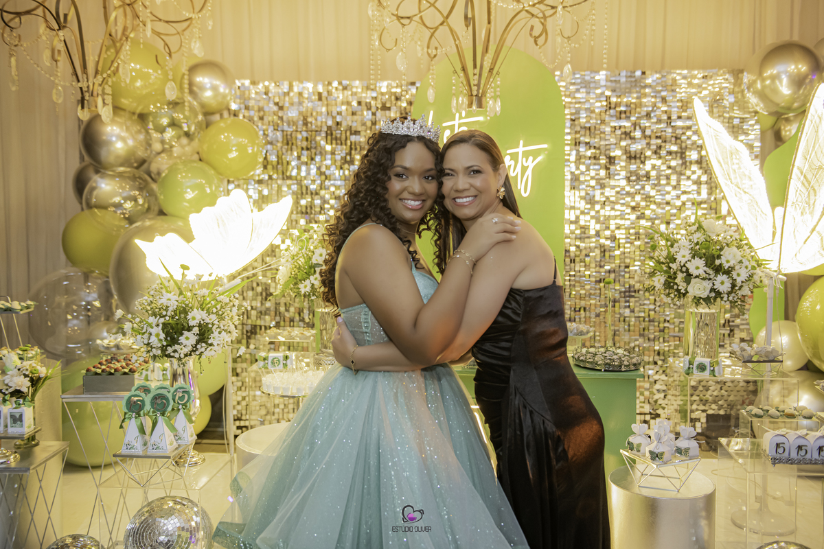 15anos,festade15anos,ribeirao das neves,debutante,belo horizonte, decoraçao azul festa de 15 anos, penteado debutante, maquiagem debutante, maquiagem, decoraçao, valsa, vestido de 15 anos, vestido, vestido azul