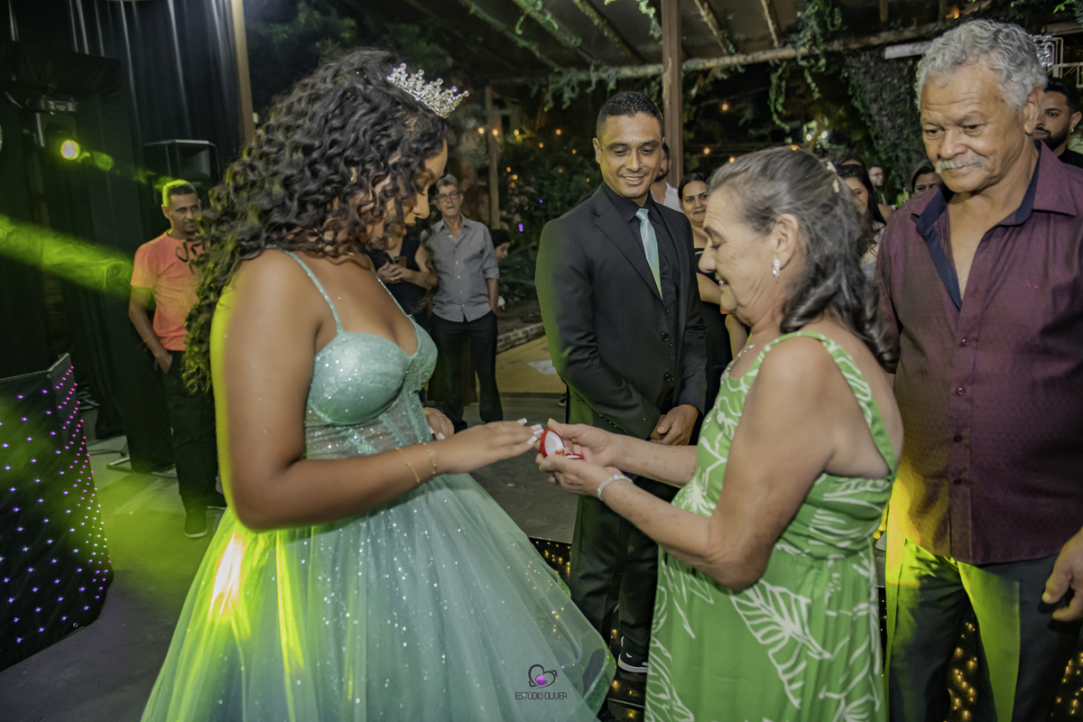 15anos,festade15anos,ribeirao das neves,debutante,belo horizonte, decoraçao azul festa de 15 anos, penteado debutante, maquiagem debutante, maquiagem, decoraçao, valsa, vestido de 15 anos, vestido, vestido azul