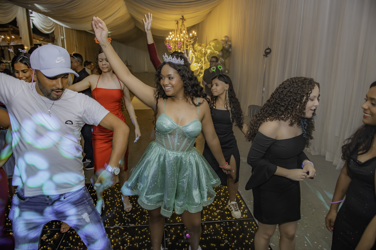 15anos,festade15anos,ribeirao das neves,debutante,belo horizonte, decoraçao azul festa de 15 anos, penteado debutante, maquiagem debutante, maquiagem, decoraçao, valsa, vestido de 15 anos, vestido, vestido azul