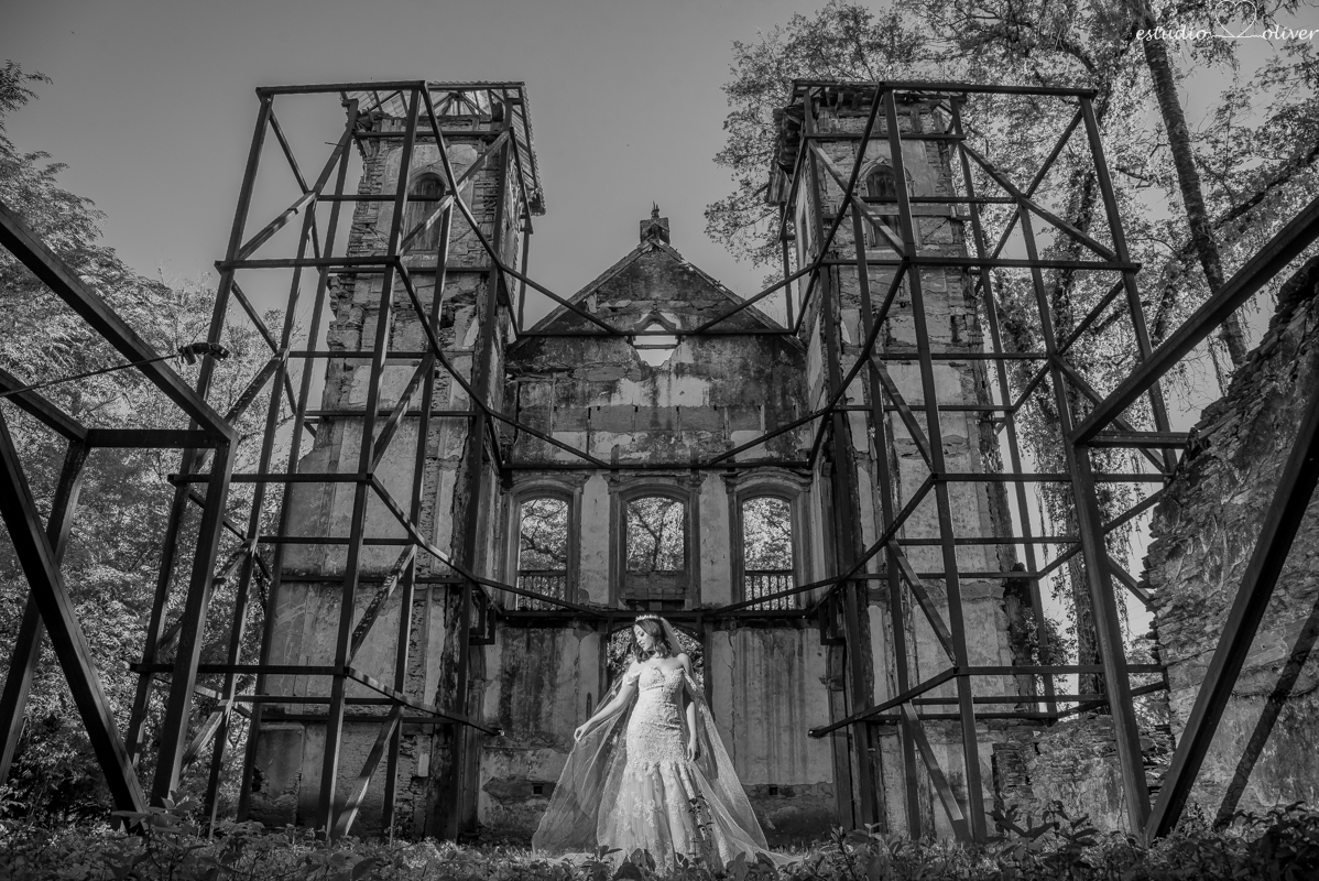 amor,casamento, cerimonia, dia especial, emoção,  Estudio Oliver, externas, festa, filmagem, foto, pre casamento diferente save the date lugar lindo  