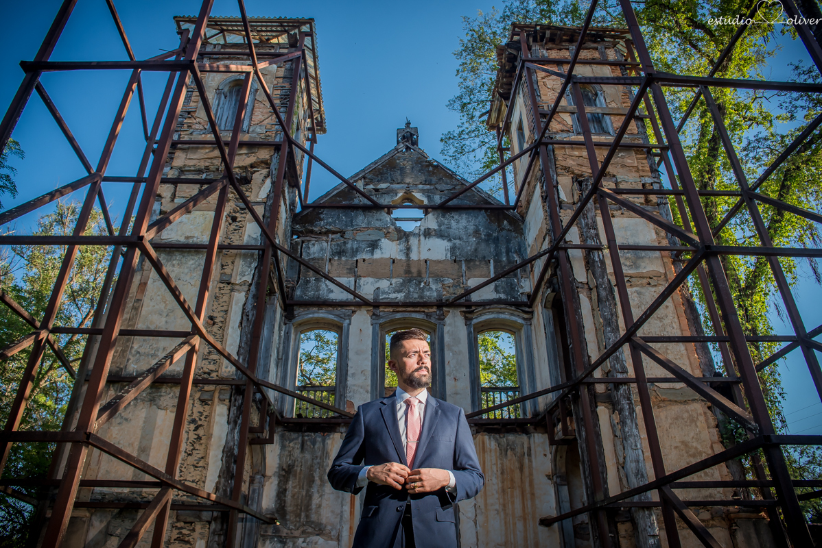 amor,casamento, cerimonia, dia especial, emoção,  Estudio Oliver, externas, festa, filmagem, foto, pre casamento diferente save the date lugar lindo cavalo chapeu local verde 