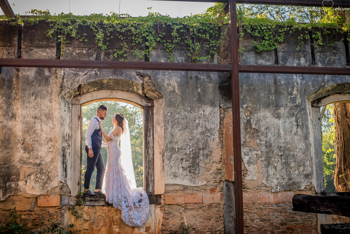 amor,casamento, cerimonia, dia especial, emoção,  Estudio Oliver, externas, festa, filmagem, foto, pre casamento diferente save the date lugar lindo 