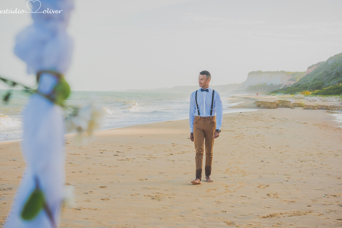 casamento em trancoso,  elopement wedding arraial d´juda, , pre casamento diferente,  casamento na praia arraial d'juda , elopement wedding wedding , Beach praia, maquiagem de noiva,  tipo de buque , trancoso, casamento em tranco,  vestido de noiva, bride