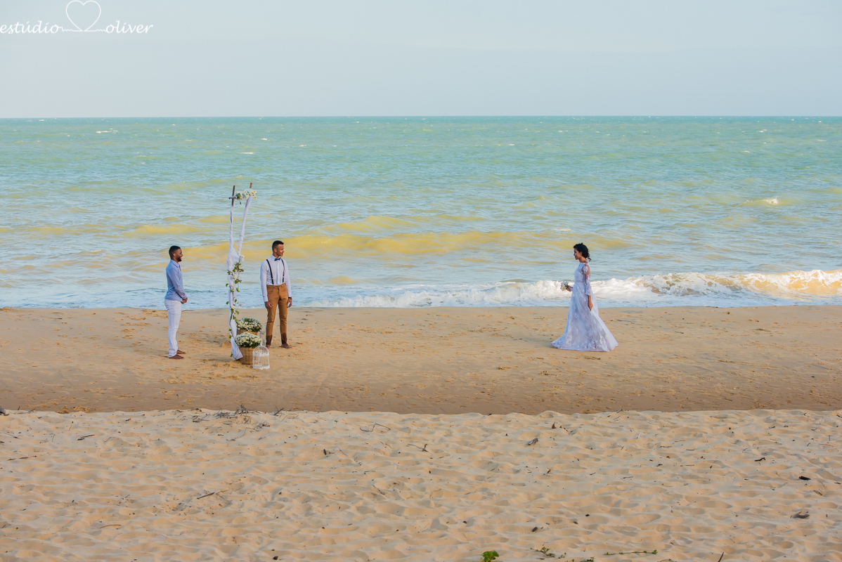 casamento em trancoso,  elopement wedding arraial d´juda, , pre casamento diferente,  casamento na praia arraial d'juda , elopement wedding wedding , Beach praia, maquiagem de noiva,  tipo de buque , trancoso, casamento em tranco,  vestido de noiva, bride