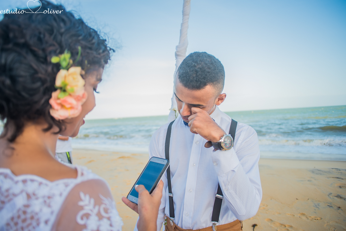 casamento em trancoso,  elopement wedding arraial d´juda, , pre casamento diferente,  casamento na praia arraial d'juda , elopement wedding wedding , Beach praia, maquiagem de noiva,  tipo de buque , trancoso, casamento em tranco,  vestido de noiva, bride
