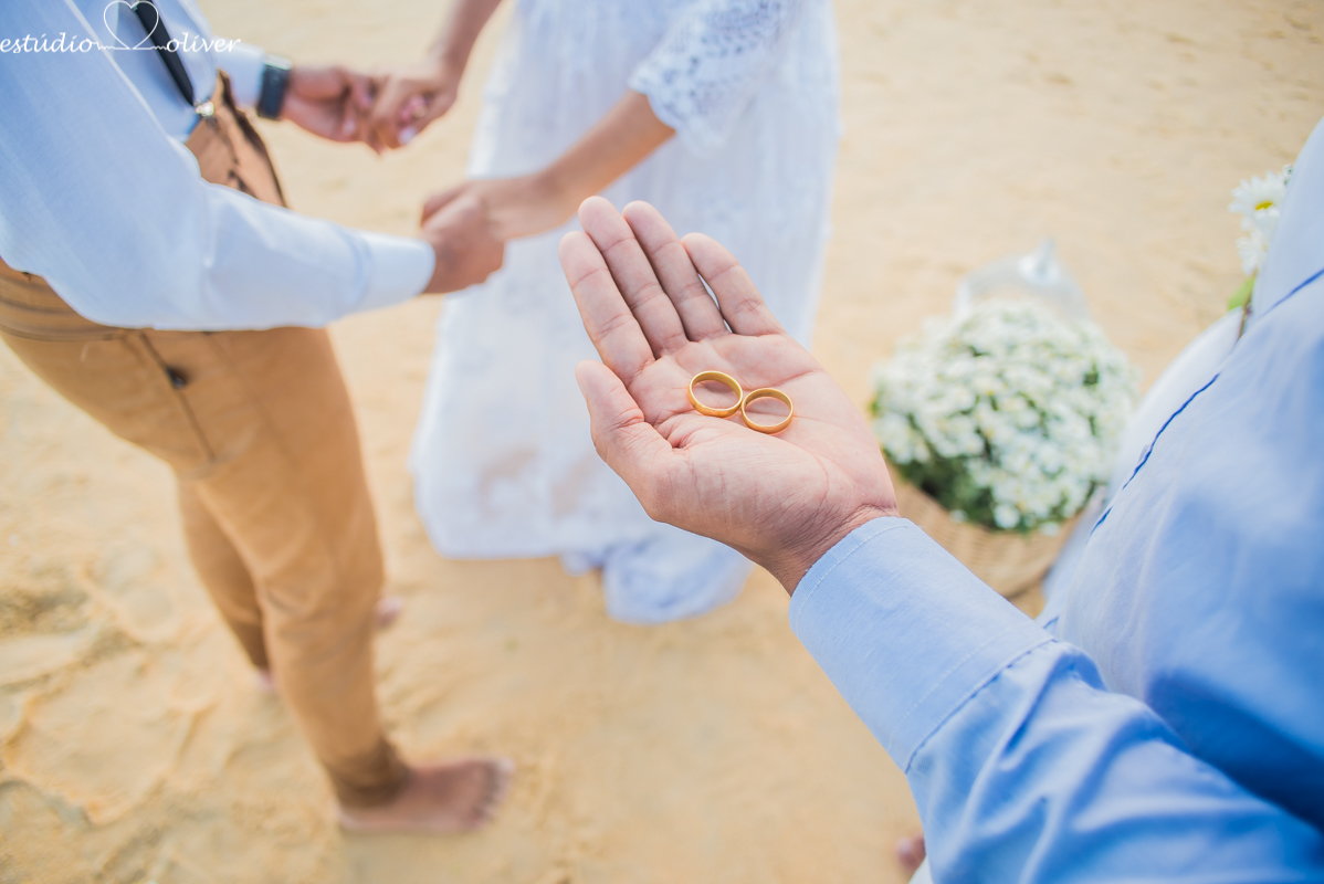 casamento em trancoso,  elopement wedding arraial d´juda, , pre casamento diferente,  casamento na praia arraial d'juda , elopement wedding wedding , Beach praia, maquiagem de noiva,  tipo de buque , trancoso, casamento em tranco,  vestido de noiva, bride