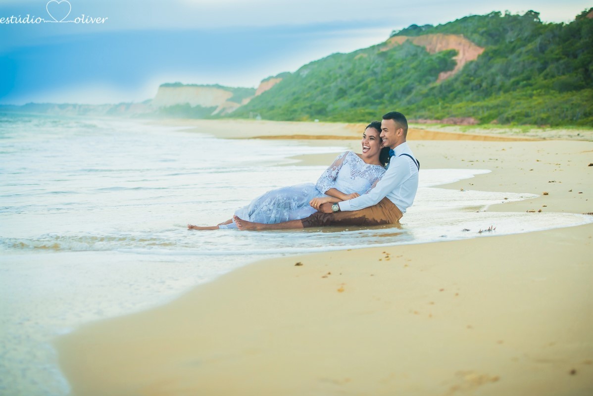 casamento em trancoso,  elopement wedding arraial d´juda, , pre casamento diferente,  casamento na praia arraial d'juda , elopement wedding wedding , Beach praia, maquiagem de noiva,  tipo de buque , trancoso, casamento em tranco,  vestido de noiva, bride