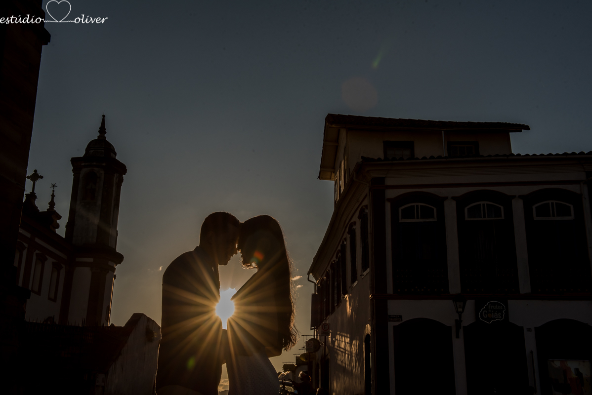 filmagem, foto, pre casamento capitolio furnas minas gerias belo horizonte, brasil apaixonados cachoeira , sorrisos,abraços, ensaio romantico  vestido de noiva
