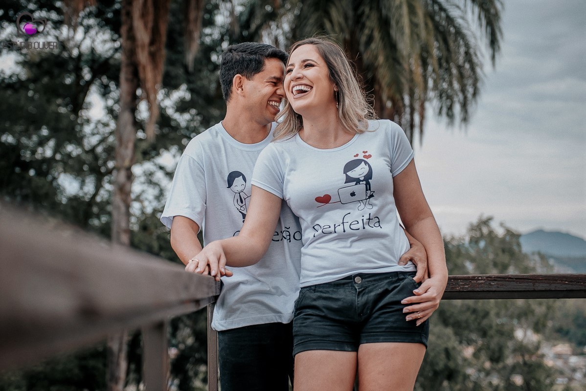 apaixonados, sorrisos,abraços, ensaio romantico ,blog casamento,vestido branco,