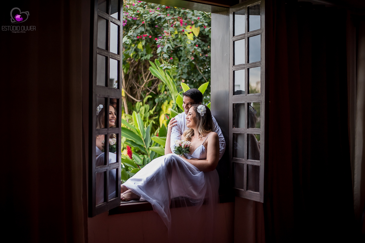 apaixonados, sorrisos,abraços, ensaio romantico ,blog casamento,vestido branco,