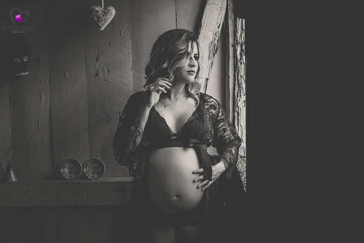 fotografo de gestante em belo horizonte , ensaio intimista , gestante de lingerie , caete , bouganville farm 