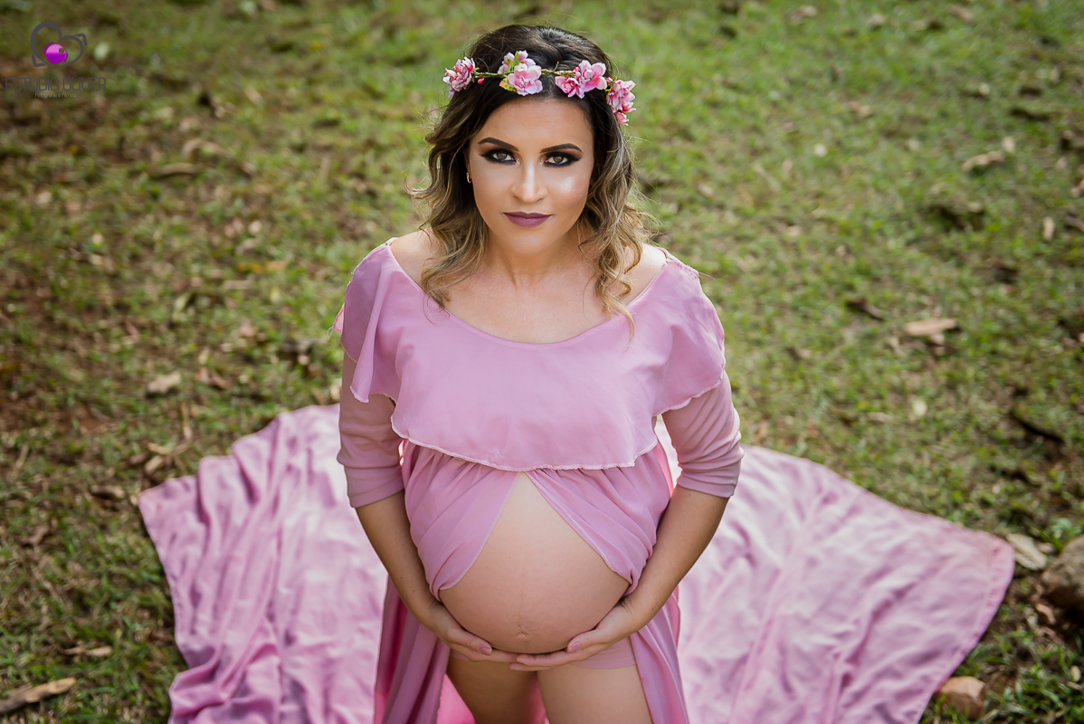 fotografo de gestante em belo horizonte , ensaio intimista , gestante de lingerie , caete , bouganville farm 