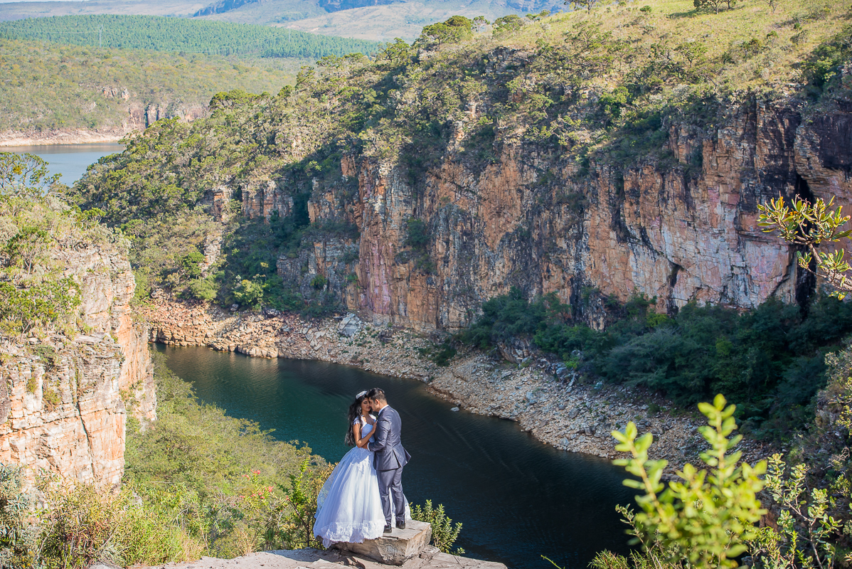 CAPITOLIO, ENSAIO POS CASAMENTO, ENSAIO DE CASAL , ENSAIO MAIS BONITO