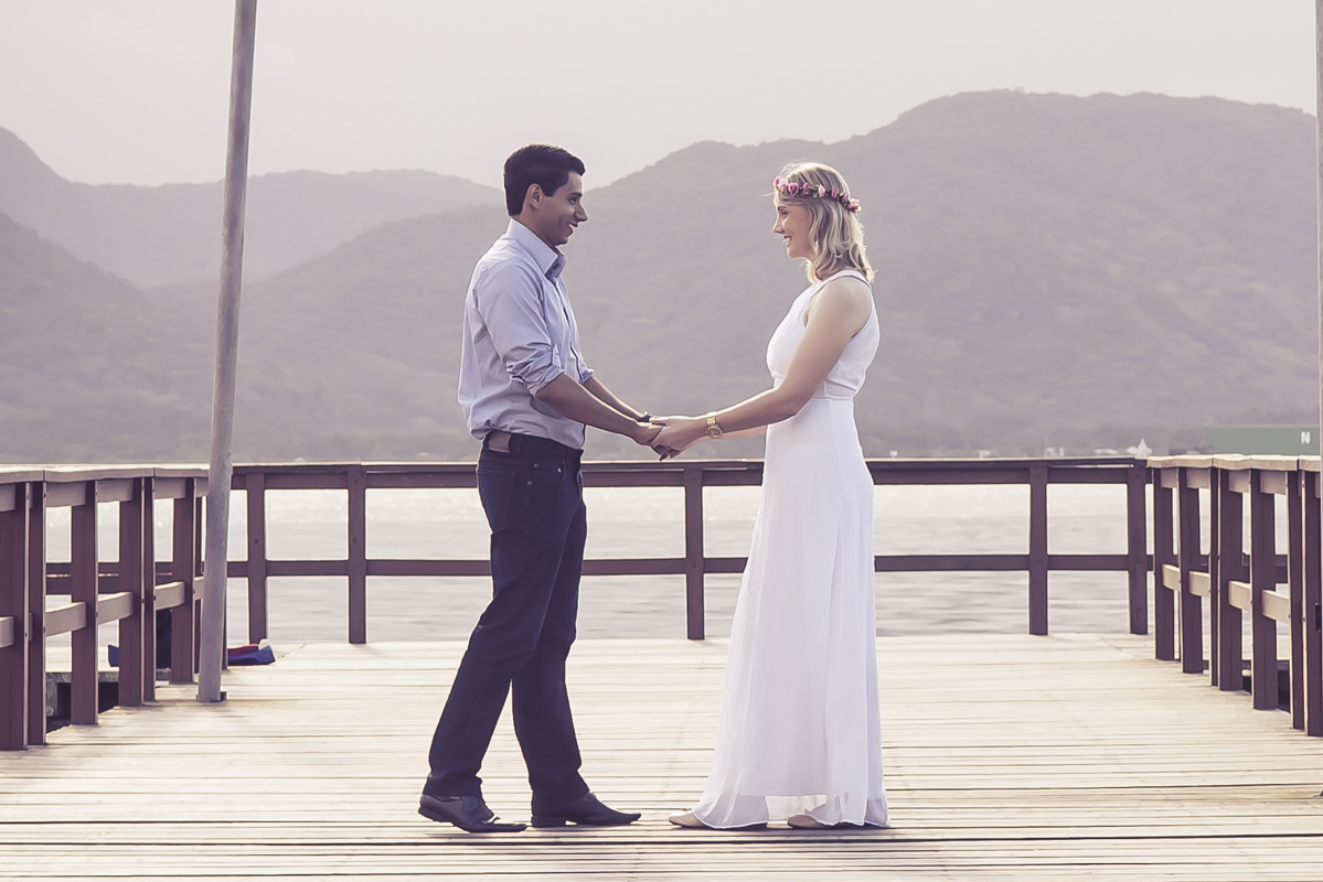 pre wedding, wedding, pre casamento, fotos de pre casamento, fotos de pre wedding, fotos de casamento na cidade São francisco do Sul SC, casamento em  São francisco do Sul SC , fotos românticas,  fotos despojadas, fotos de casal, fotos