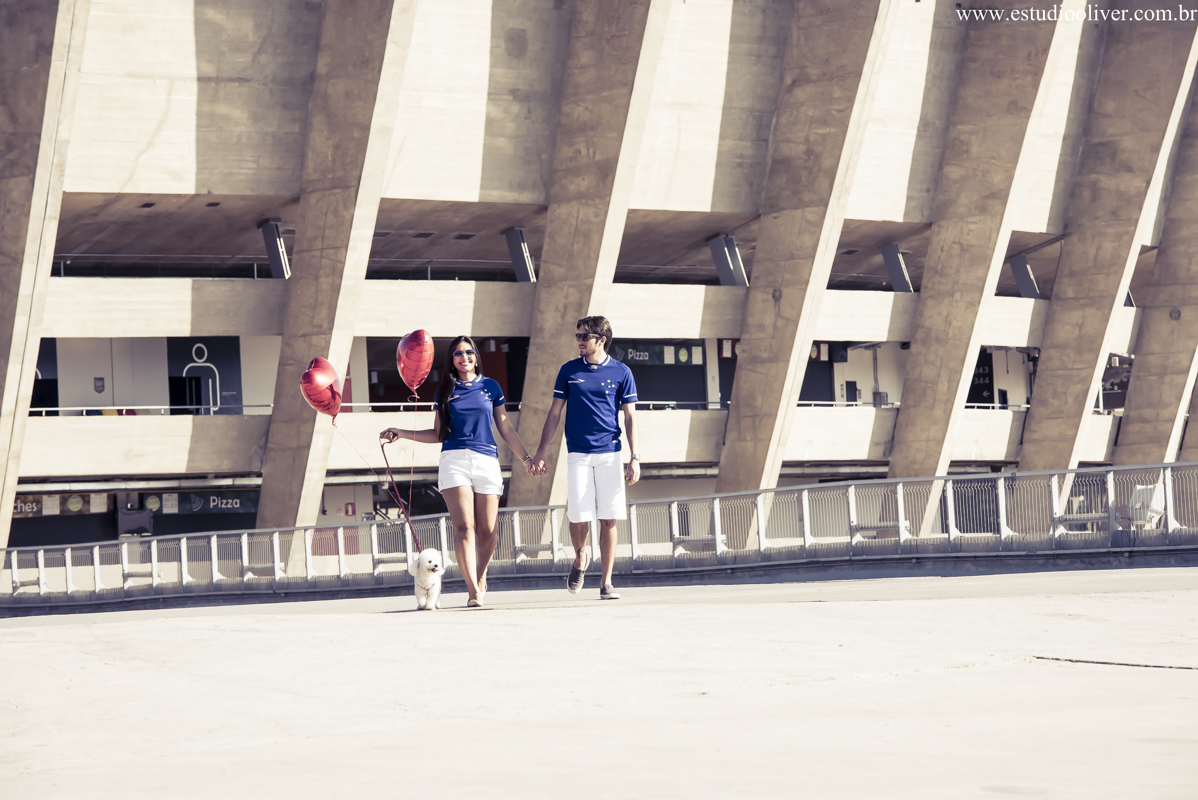 pre wedding, wedding, pre casamento, fotos de pre casamento, fotos de pre wedding, fotos de casamento na cidade belo horizonte , casamento em belo horizonte , fotos românticas,  fotos despojadas, fotos de casal, fotos em  belo horizonte, sess&atilde