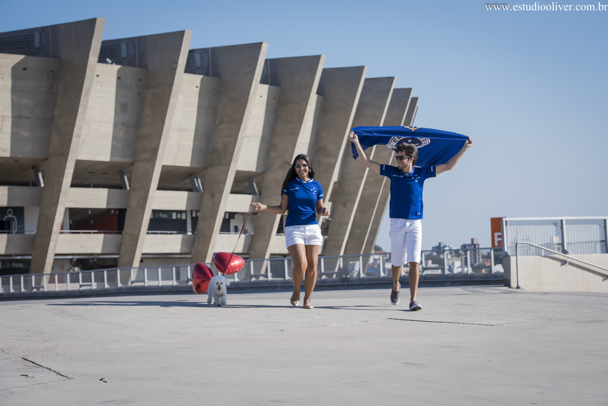 pre wedding, wedding, pre casamento, fotos de pre casamento, fotos de pre wedding, fotos de casamento na cidade belo horizonte , casamento em belo horizonte , fotos românticas,  fotos despojadas, fotos de casal, fotos em  belo horizonte, sess&atilde