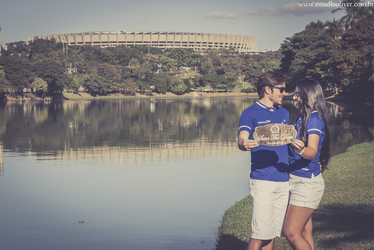 pre wedding, wedding, pre casamento, fotos de pre casamento, fotos de pre wedding, fotos de casamento na cidade belo horizonte , casamento em belo horizonte , fotos românticas,  fotos despojadas, fotos de casal, fotos em  belo horizonte, sess&atilde