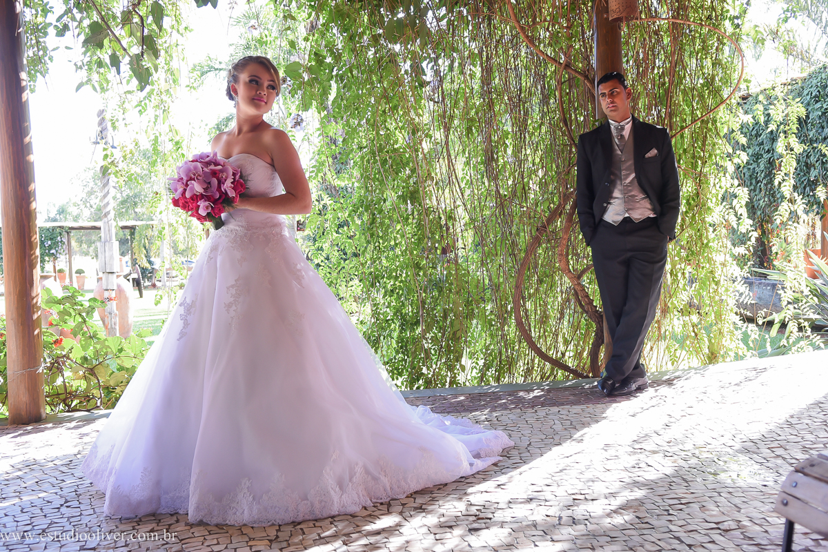 pos wedding, wedding, pos casamento, fotos depois casamento, fotos de ensaio pos casamento, fotos de casamento no leite ao pe da vaca, casamento em  serra do cipo , fotos românticas,  fotos despojadas, fotos de casal na no leite ao pe da vaca, fotos