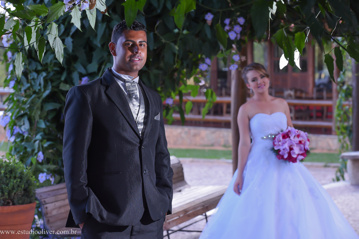 pos wedding, wedding, pos casamento, fotos depois casamento, fotos de ensaio pos casamento, fotos de casamento no leite ao pe da vaca, casamento em  serra do cipo , fotos românticas,  fotos despojadas, fotos de casal na no leite ao pe da vaca, fotos