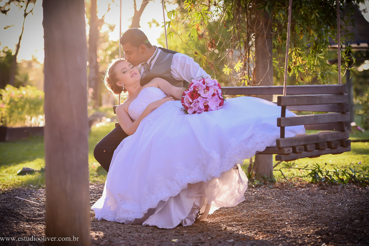pos wedding, wedding, pos casamento, fotos depois casamento, fotos de ensaio pos casamento, fotos de casamento no leite ao pe da vaca, casamento em  serra do cipo , fotos românticas,  fotos despojadas, fotos de casal na no leite ao pe da vaca, fotos