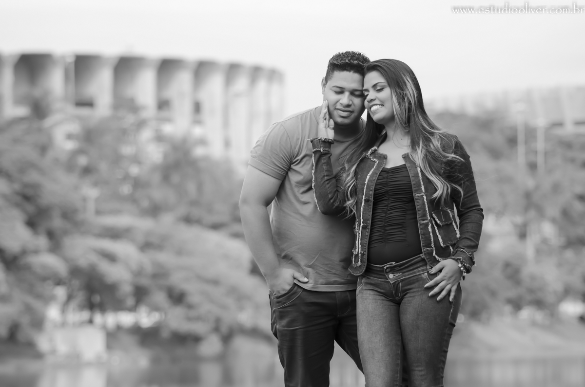 pre wedding, wedding, pre casamento, fotos de pre casamento, fotos de pre wedding, fotos de casamento na cidade belo horizonte , casamento em belo horizonte , fotos românticas,  fotos despojadas, fotos de casal, fotos em  belo horizonte, sess&atilde