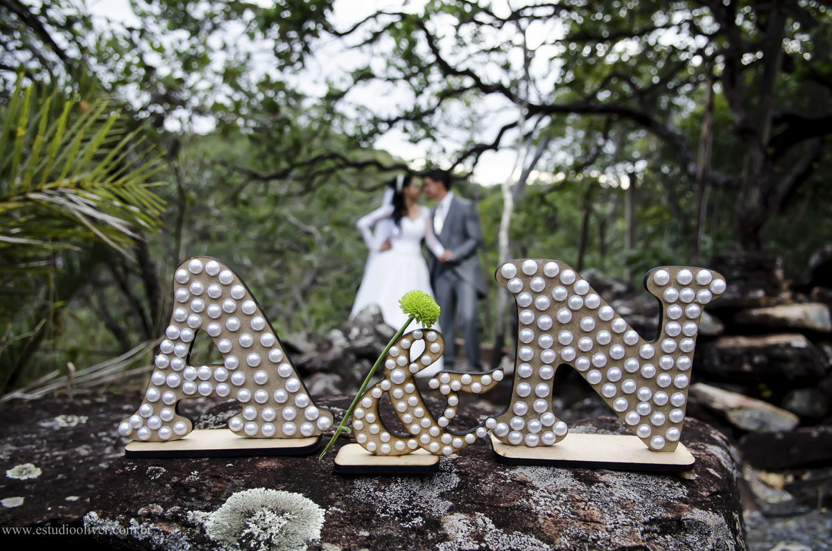 pre wedding, wedding, pre casamento, fotos de pre casamento, fotos de pre wedding, fotos de casamento na serra do cipo, casamento em  serra do cipo , fotos românticas,  fotos despojadas, fotos de casal, fotos em São francisco do Sul SC, sess&