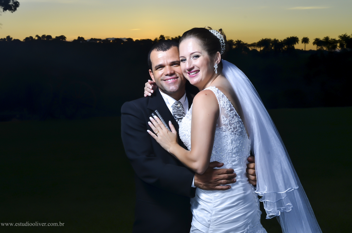 pos wedding, wedding, pos casamento, fotos depois casamento, fotos de ensaio pos casamento, fotos de casamento no Solar do engenho, casamento em  serra do cipo , fotos românticas,  fotos despojadas, fotos de casal na no leite ao pe da vaca, fotos de