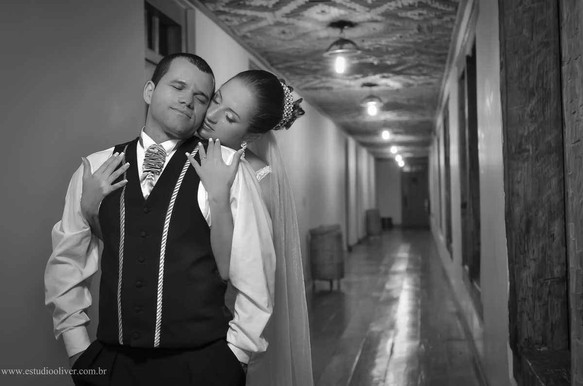 pos wedding, wedding, pos casamento, fotos depois casamento, fotos de ensaio pos casamento, fotos de casamento no Solar do engenho, casamento em  serra do cipo , fotos românticas,  fotos despojadas, fotos de casal na no leite ao pe da vaca, fotos de