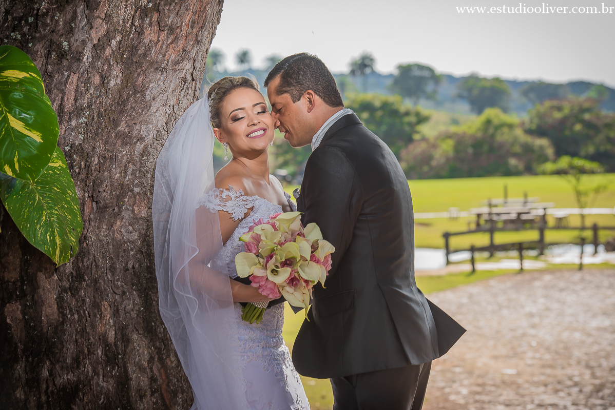 solar do engenho noiva em sete lagoas noivas em bh ensaio externo pos casamento vestido branco buqye de noiva rosa ensaio romantico