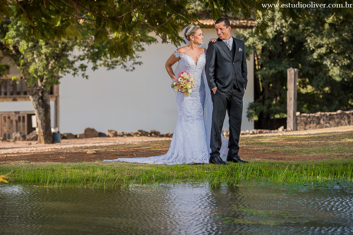 solar do engenho noiva em sete lagoas noivas em bh ensaio externo pos casamento vestido branco buqye de noiva rosa ensaio romantico