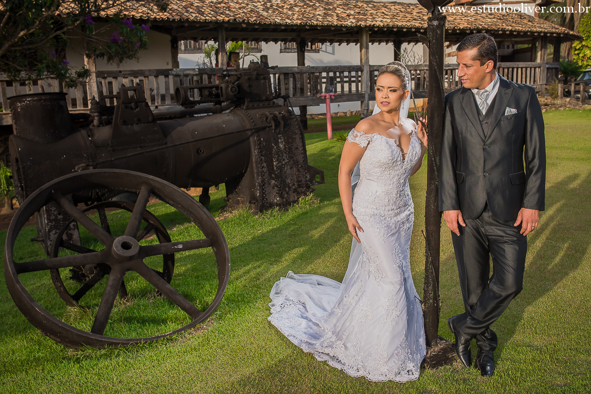 solar do engenho noiva em sete lagoas noivas em bh ensaio externo pos casamento vestido branco buqye de noiva rosa ensaio romantico