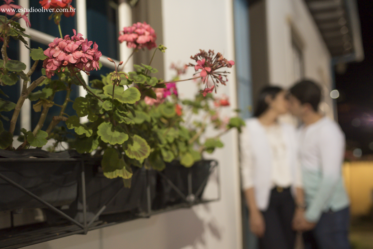 pre wedding, wedding, pre casamento, fotos de pre casamento, fotos de pre wedding, fotos de casamento na cidade mariana - mg, casamento em mariana -mg, fotos românticas,  fotos despojadas, fotos de casal, fotos em mariana, sessão fotogr&aacut