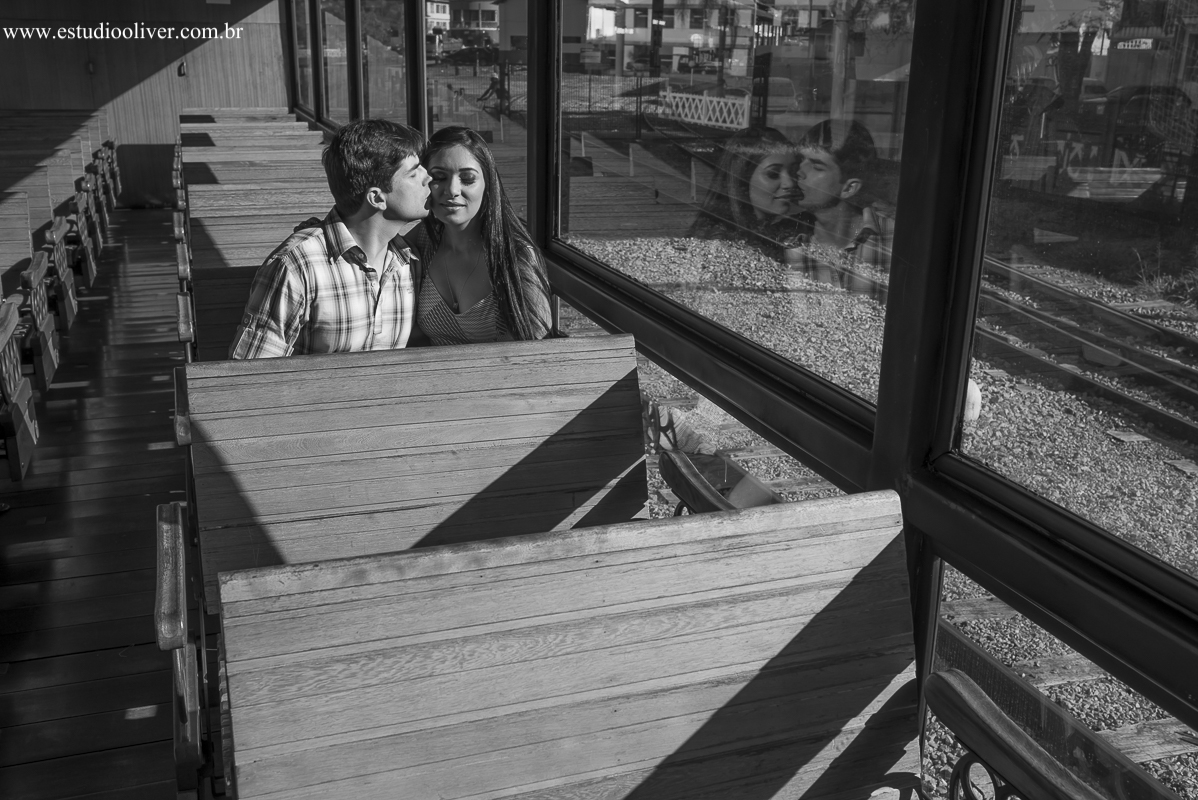 pre wedding, wedding, pre casamento, fotos de pre casamento, fotos de pre wedding, fotos de casamento na cidade mariana - mg, casamento em mariana -mg, fotos românticas,  fotos despojadas, fotos de casal, fotos em mariana, sessão fotogr&aacut