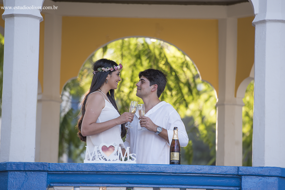 pre wedding, wedding, pre casamento, fotos de pre casamento, fotos de pre wedding, fotos de casamento na cidade mariana - mg, casamento em mariana -mg, fotos românticas,  fotos despojadas, fotos de casal, fotos em mariana, sessão fotogr&aacut