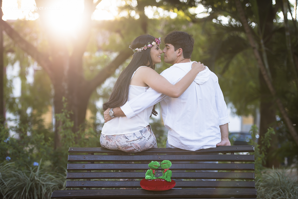 pre wedding, wedding, pre casamento, fotos de pre casamento, fotos de pre wedding, fotos de casamento na cidade mariana - mg, casamento em mariana -mg, fotos românticas,  fotos despojadas, fotos de casal, fotos em mariana, sessão fotogr&aacut